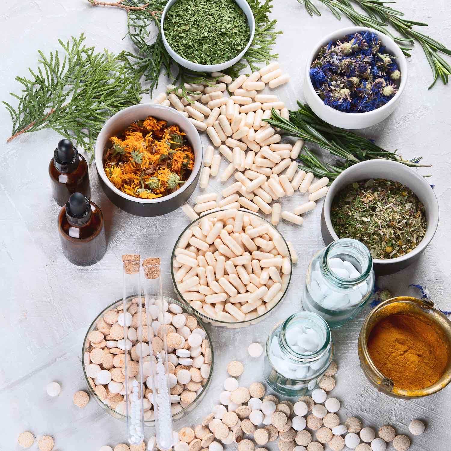 Phytothérapie, huiles essentielles, compléments alimentaires, Pharmacie Montjeannaise, Montjean-sur-Loire, Mauges-sur-Loire